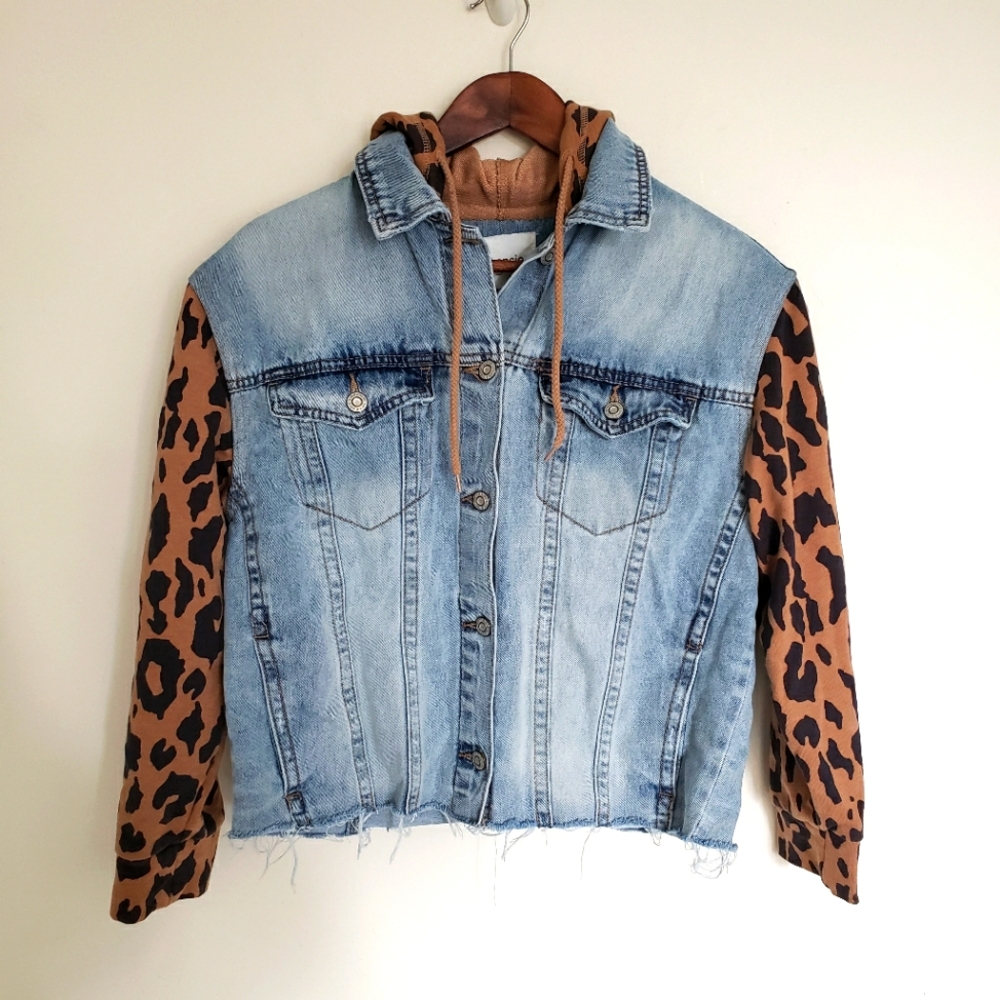 🌞SOLD🌞 Kensie Jeans Jean Jacket Womens Size Medium Leopard Print Raw Hem - Picture 11 of 11